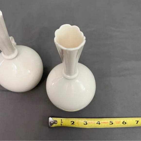 VTG Set Of 2 1940s Lenox Ivory Bulbous Porcelain Bulb Vases 4x7.75” - Picture 7 of 9
